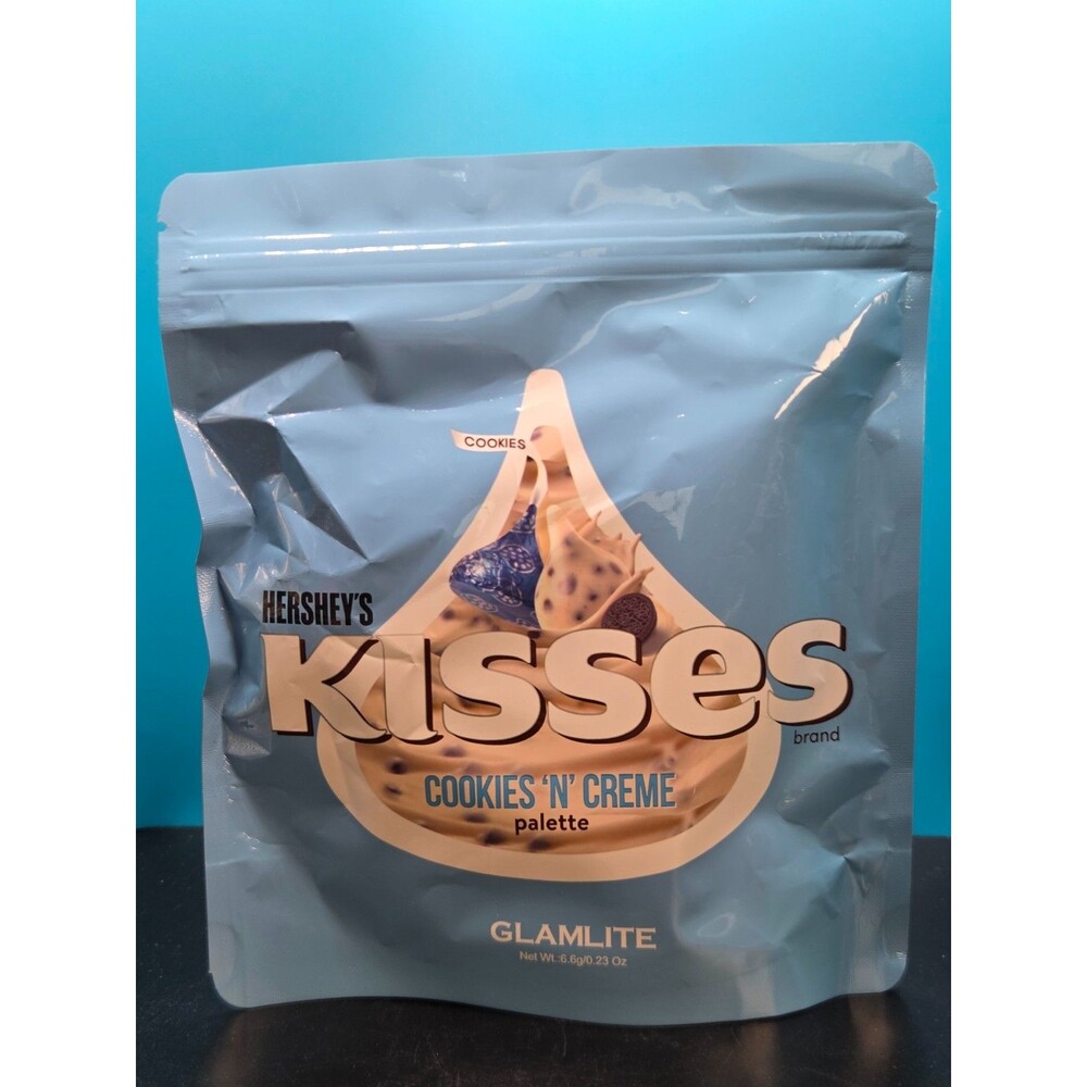 Glamlite Hershey’s Kisses Milk Chocolate  Cookies and Cream  Eyeshadow Palette